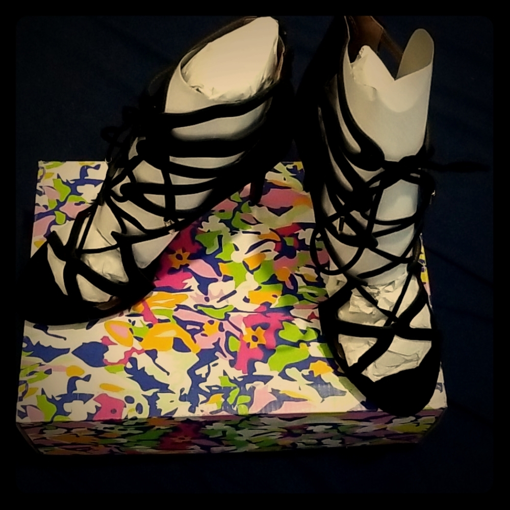 Shoe Republic LA